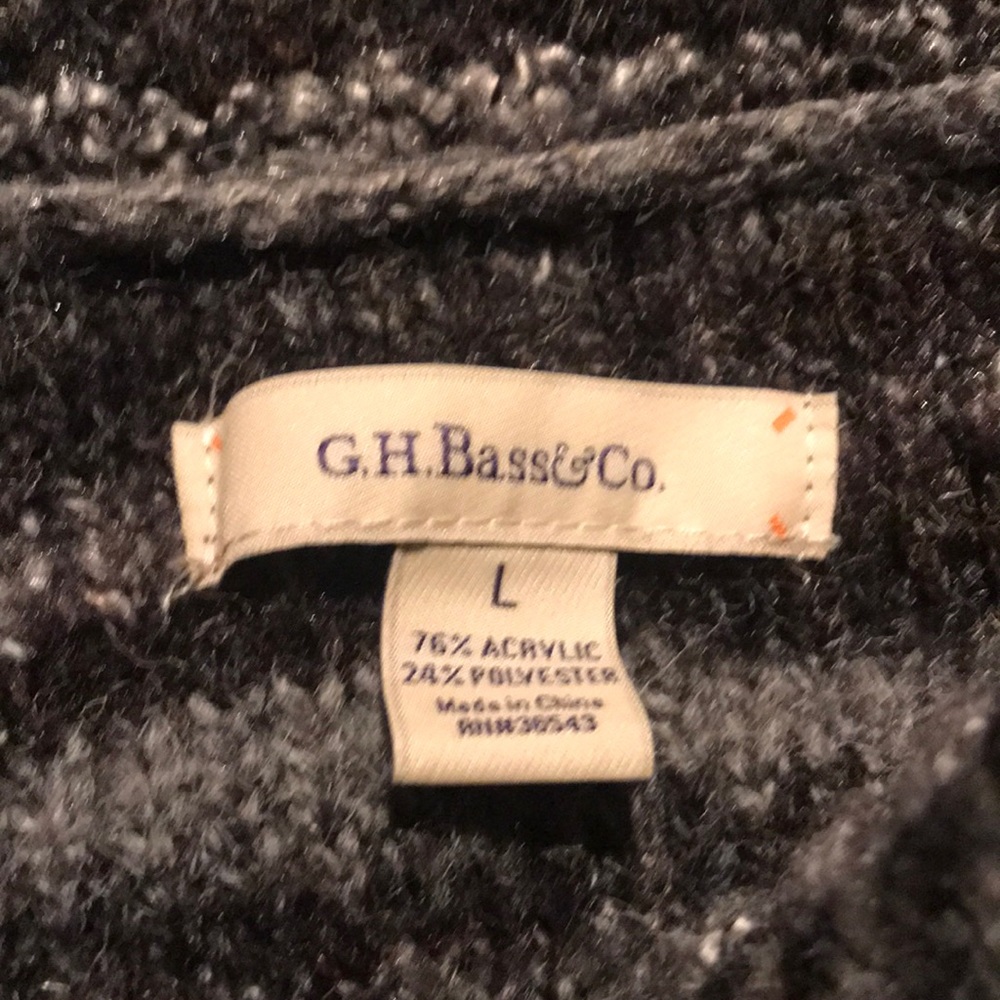 Sweater - Picture 5 of 6